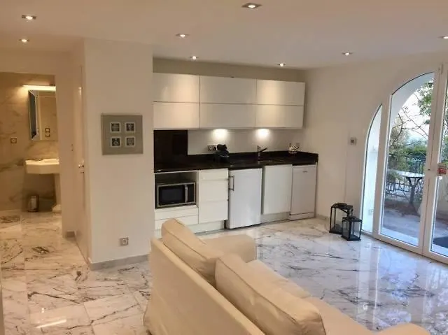 Apartment Appartement Lux 1 Chambre, Independant Dans Villa Art Deco, Piscine, Vue Mer & Grasse