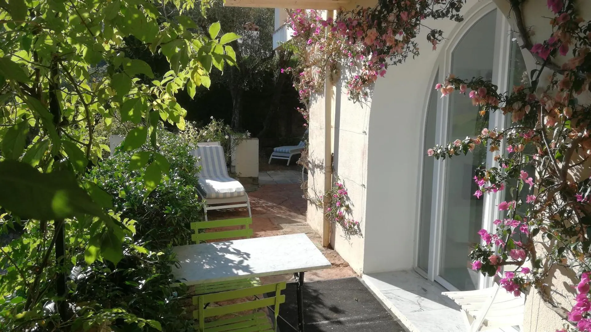 Apartment Appartement Lux 1 Chambre, Independant Dans Villa Art Deco, Piscine, Vue Mer & Grasse